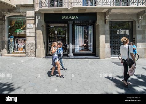 prada barcelona paseo de gracia|Barcelona Passeig de Gràcia, 88 .